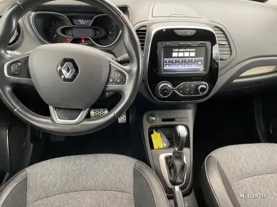 RENAULT CAPTUR - voiture d'occasion - Photo 9