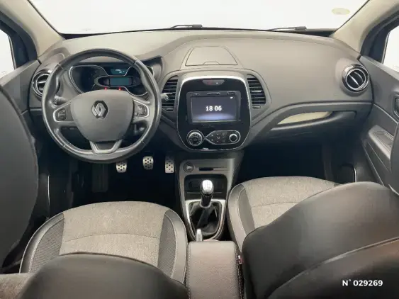RENAULT CAPTUR - voiture d'occasion - Photo 9