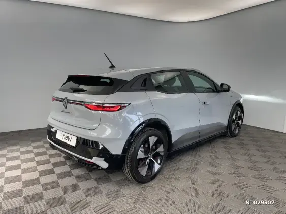 RENAULT MEGANE V - voiture d'occasion - Photo 4