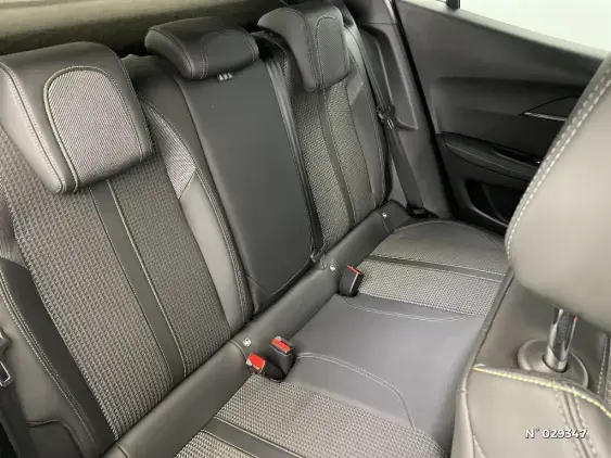 PEUGEOT 2008 II - voiture d'occasion - Photo 11
