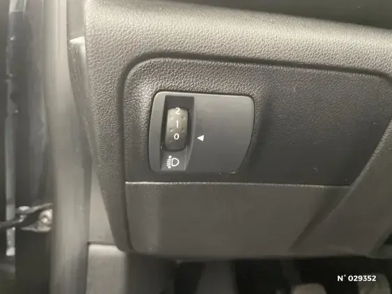 RENAULT MEGANE ESTATE IV - voiture d'occasion - Photo 15
