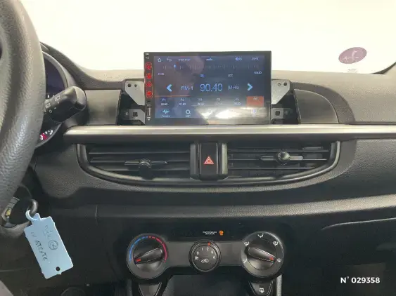 KIA PICANTO III - voiture d'occasion - Photo 15
