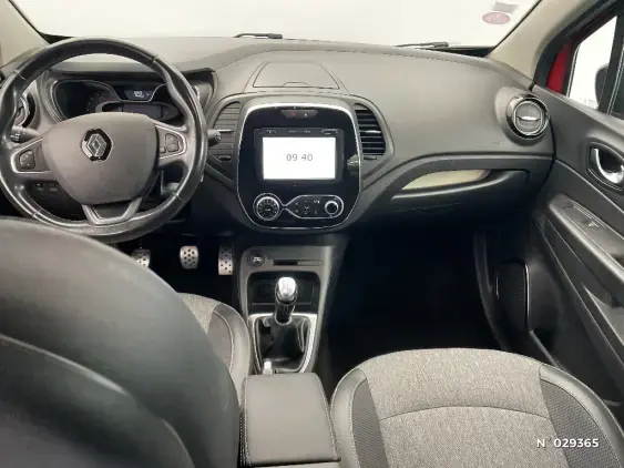 RENAULT CAPTUR - voiture d'occasion - Photo 9