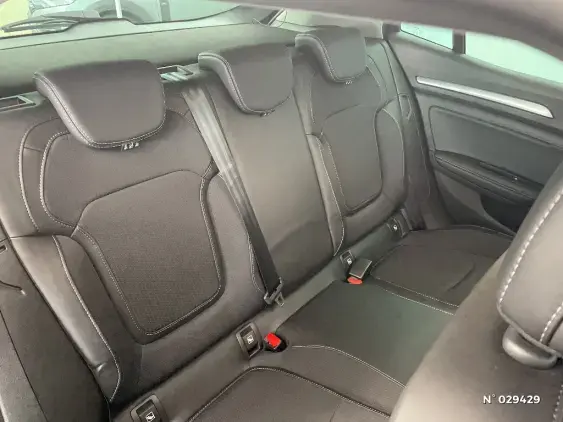 RENAULT MEGANE IV - voiture d'occasion - Photo 11