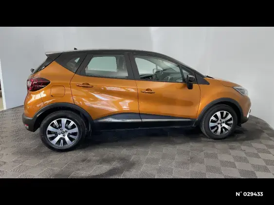 RENAULT CAPTUR - voiture d'occasion - Photo 5