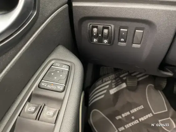 RENAULT CAPTUR - voiture d'occasion - Photo 15