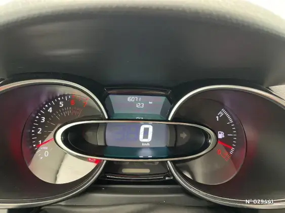 RENAULT CLIO IV - voiture d'occasion - Photo 12