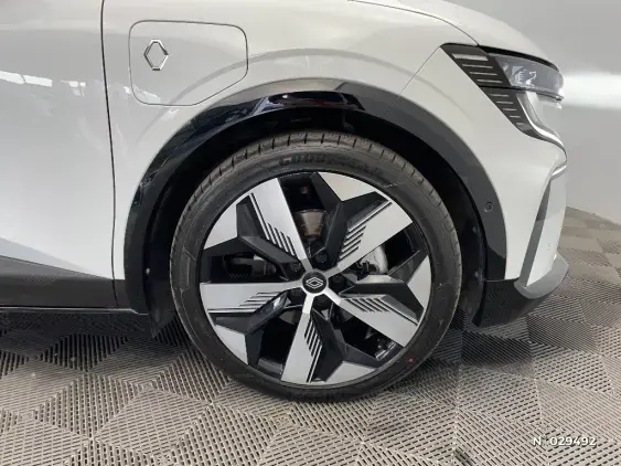 RENAULT MEGANE V - voiture d'occasion - Photo 8