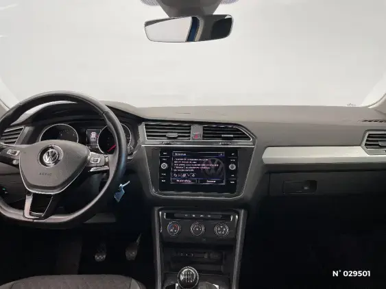 VOLKSWAGEN TIGUAN II - voiture d'occasion - Photo 9