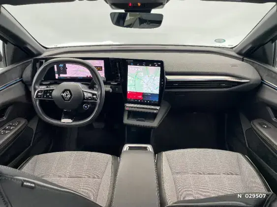RENAULT MEGANE V - voiture d'occasion - Photo 9