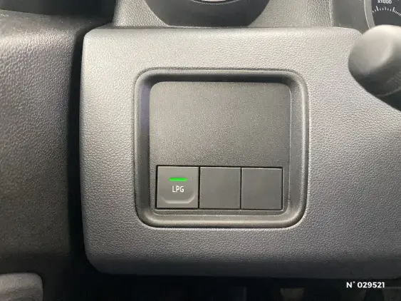 DACIA DUSTER II - voiture d'occasion - Photo 15