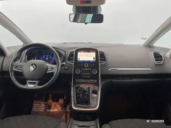 RENAULT SCENIC IV - voiture d'occasion - Photo 9