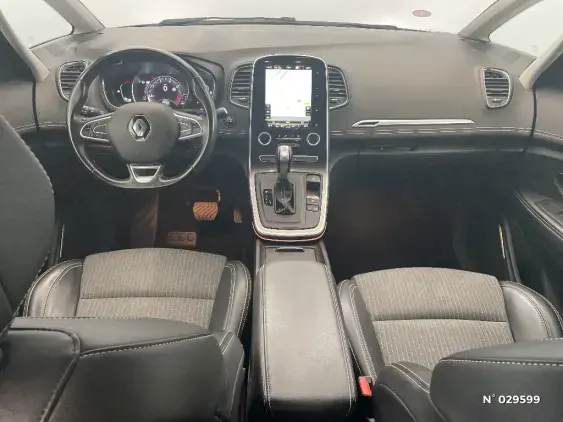 RENAULT SCENIC IV - voiture d'occasion - Photo 9