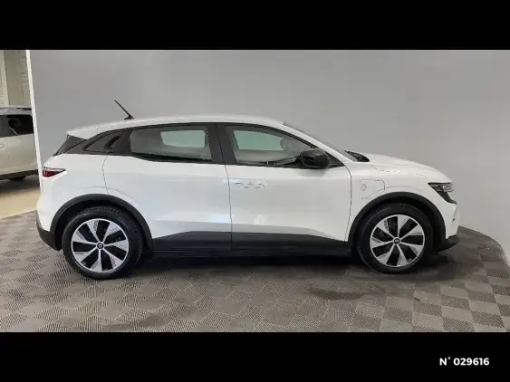 RENAULT MEGANE V - voiture d'occasion - Photo 5