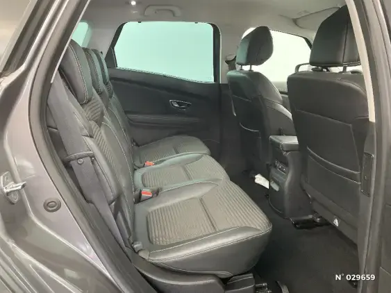 RENAULT SCENIC IV - voiture d'occasion - Photo 11