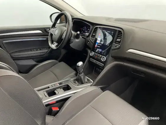 RENAULT MEGANE IV - voiture d'occasion - Photo 10