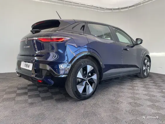 RENAULT MEGANE V - voiture d'occasion - Photo 4