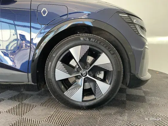 RENAULT MEGANE V - voiture d'occasion - Photo 8