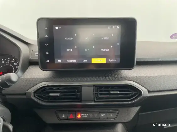 DACIA SANDERO III - voiture d'occasion - Photo 14