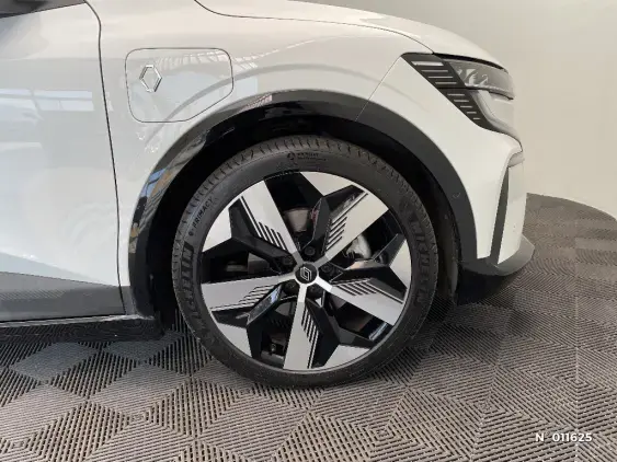 RENAULT MEGANE V - voiture d'occasion - Photo 8