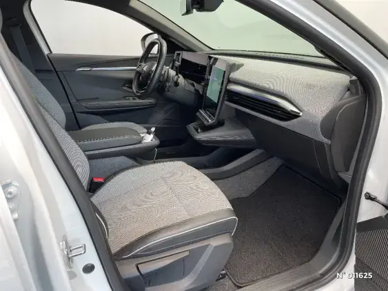 RENAULT MEGANE V - voiture d'occasion - Photo 10