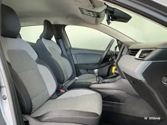 RENAULT CLIO V - voiture d'occasion - Photo 10