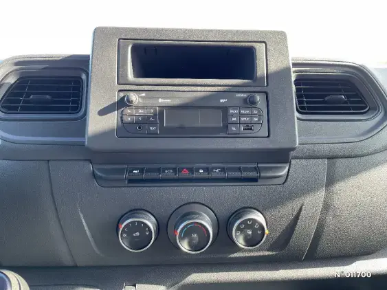 RENAULT MASTER FG III - voiture d'occasion - Photo 13