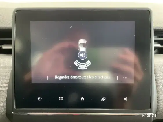 RENAULT CLIO V - voiture d'occasion - Photo 14