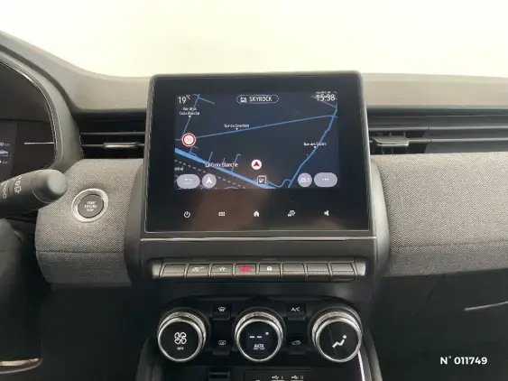 RENAULT CLIO V - voiture d'occasion - Photo 13