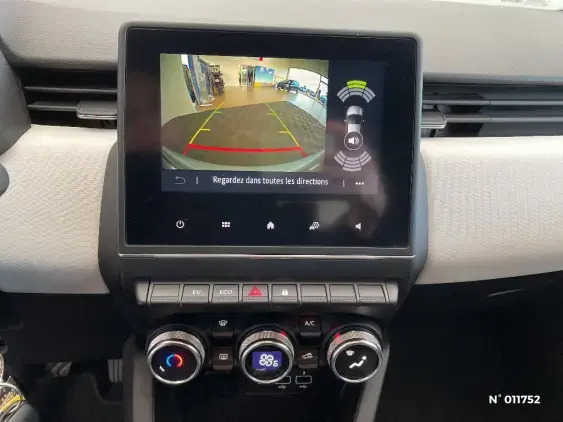 RENAULT CLIO V - voiture d'occasion - Photo 14