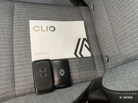 RENAULT CLIO V - voiture d'occasion - Photo 26