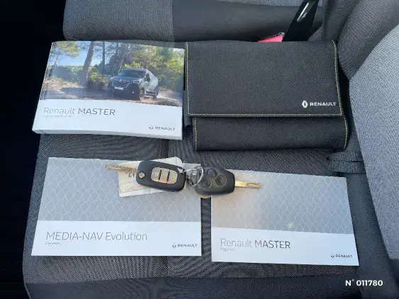 RENAULT MASTER FG III - voiture d'occasion - Photo 25