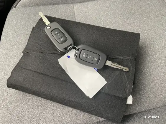 RENAULT CLIO V - voiture d'occasion - Photo 26