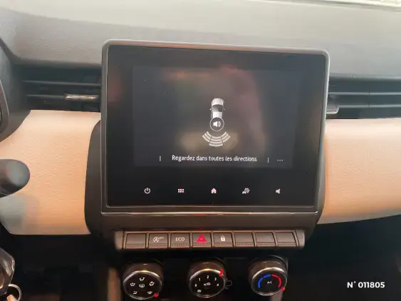 RENAULT CLIO V - voiture d'occasion - Photo 14