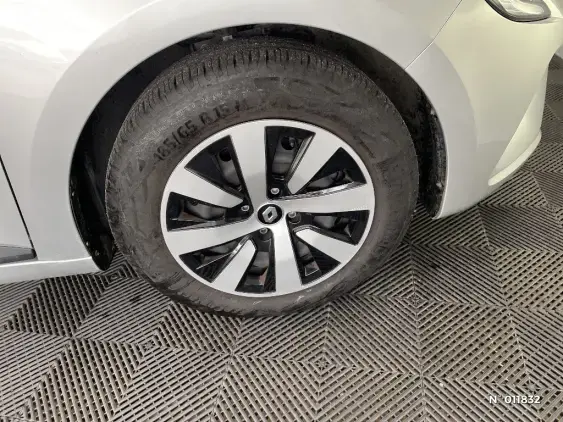 RENAULT CLIO V - voiture d'occasion - Photo 8