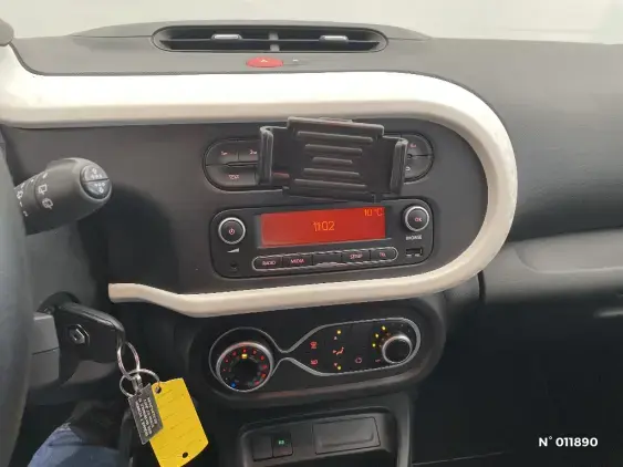 RENAULT TWINGO ELECTRIQUE III - voiture d'occasion - Photo 13
