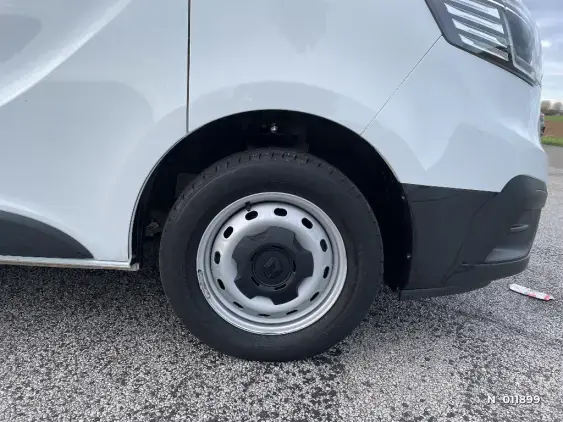 RENAULT TRAFIC FG III - voiture d'occasion - Photo 8