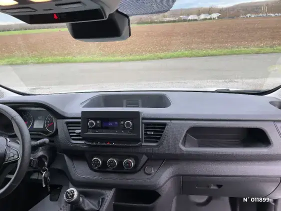 RENAULT TRAFIC FG III - voiture d'occasion - Photo 9