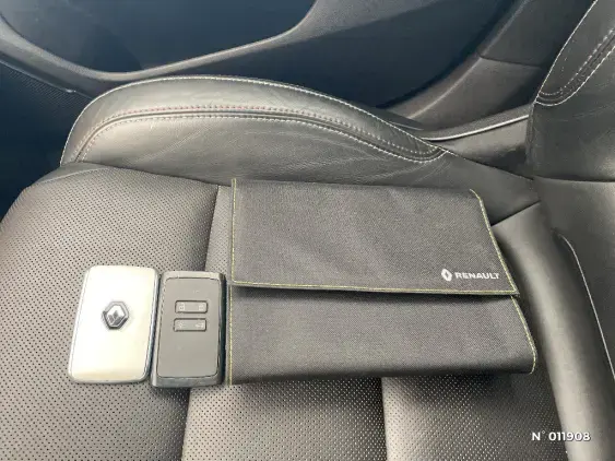 RENAULT MEGANE IV - voiture d'occasion - Photo 26