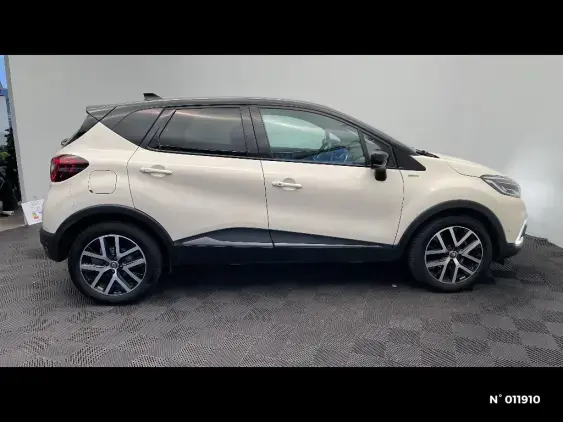 RENAULT CAPTUR - voiture d'occasion - Photo 5