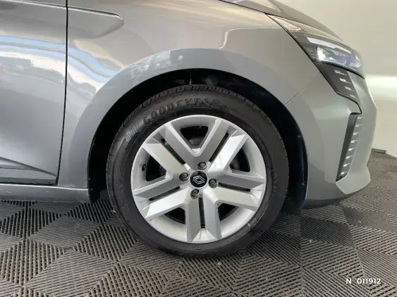 RENAULT CLIO V - voiture d'occasion - Photo 8