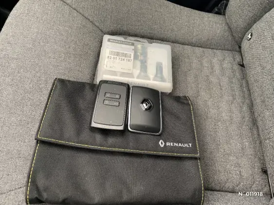 RENAULT ZOE - voiture d'occasion - Photo 23