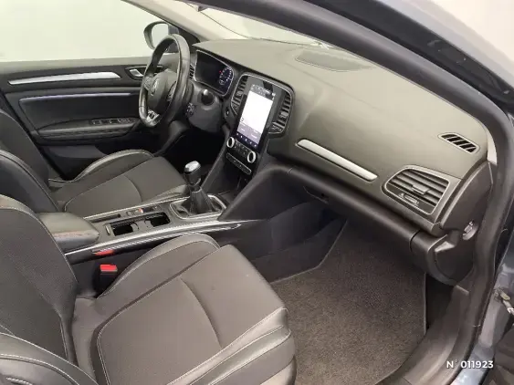 RENAULT MEGANE IV - voiture d'occasion - Photo 10