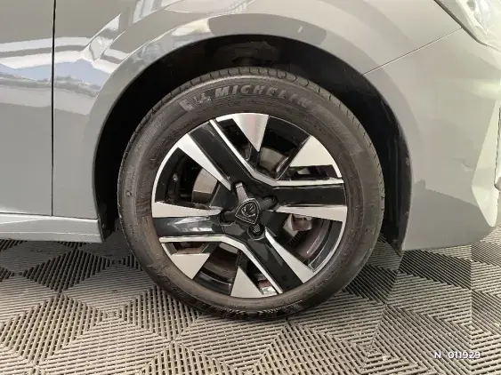 PEUGEOT 208 II - voiture d'occasion - Photo 8