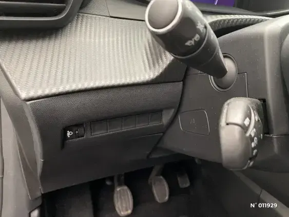 PEUGEOT 208 II - voiture d'occasion - Photo 15