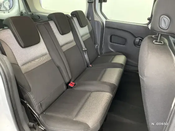 RENAULT KANGOO II - voiture d'occasion - Photo 11