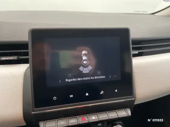 RENAULT CLIO V - voiture d'occasion - Photo 14