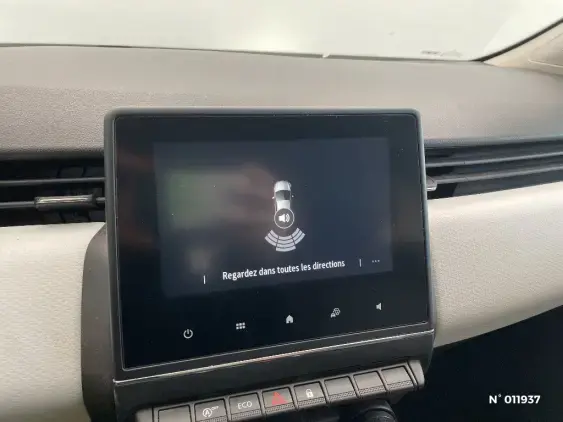 RENAULT CLIO V - voiture d'occasion - Photo 14