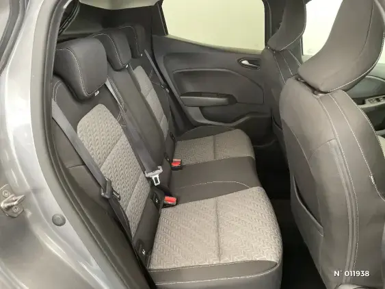 RENAULT CLIO V - voiture d'occasion - Photo 11