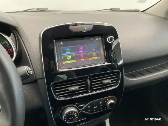 RENAULT CLIO IV - voiture d'occasion - Photo 13